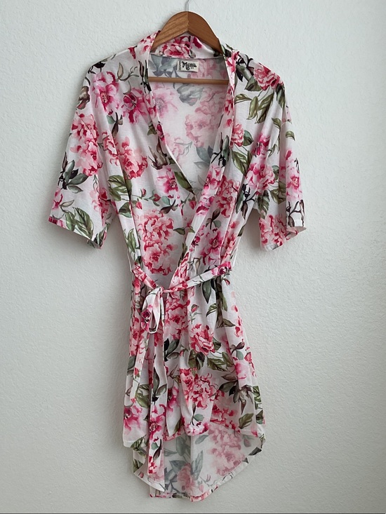 Show Me Your MuMu Other - Show Me Your MuMu Pink Floral Wrap Robe with Green Leaf Print